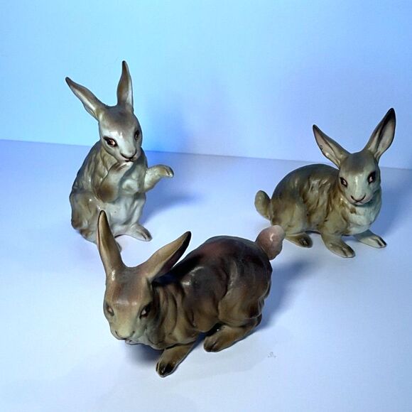3 vintage Ucagco porcelain rabbits, bunnies so cute must see - Picture 9 of 9